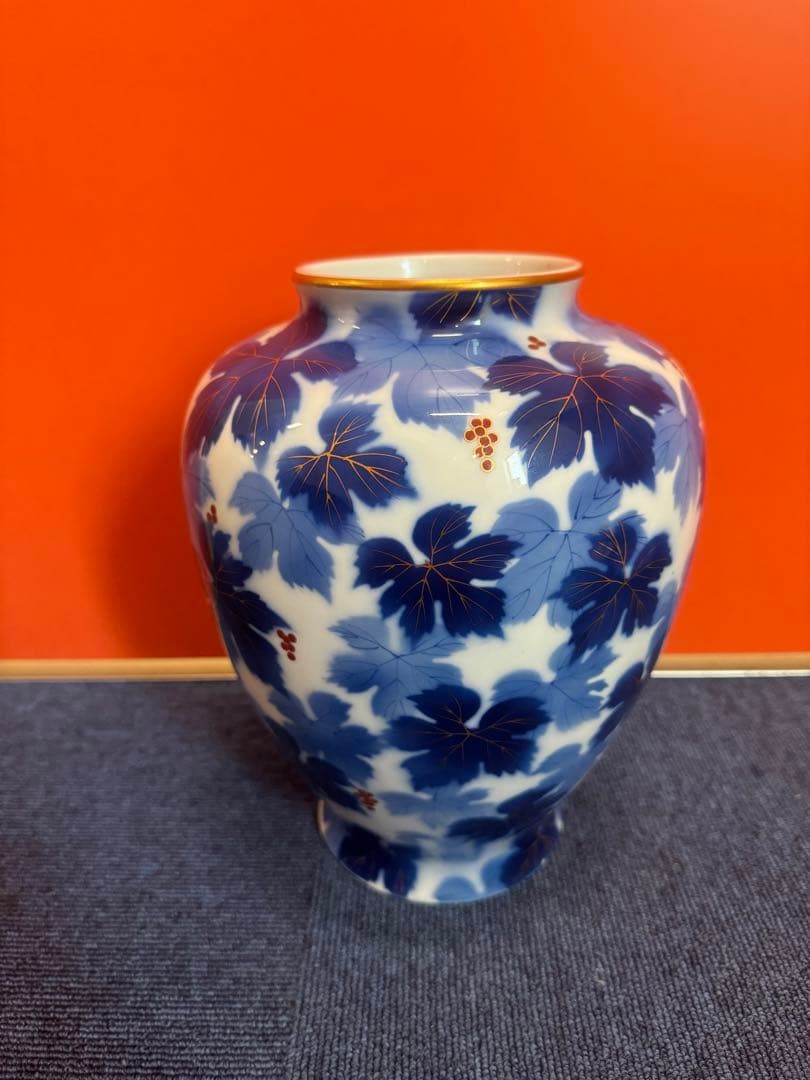 2002 深川製磁　葡萄瑠璃　花瓶　金彩