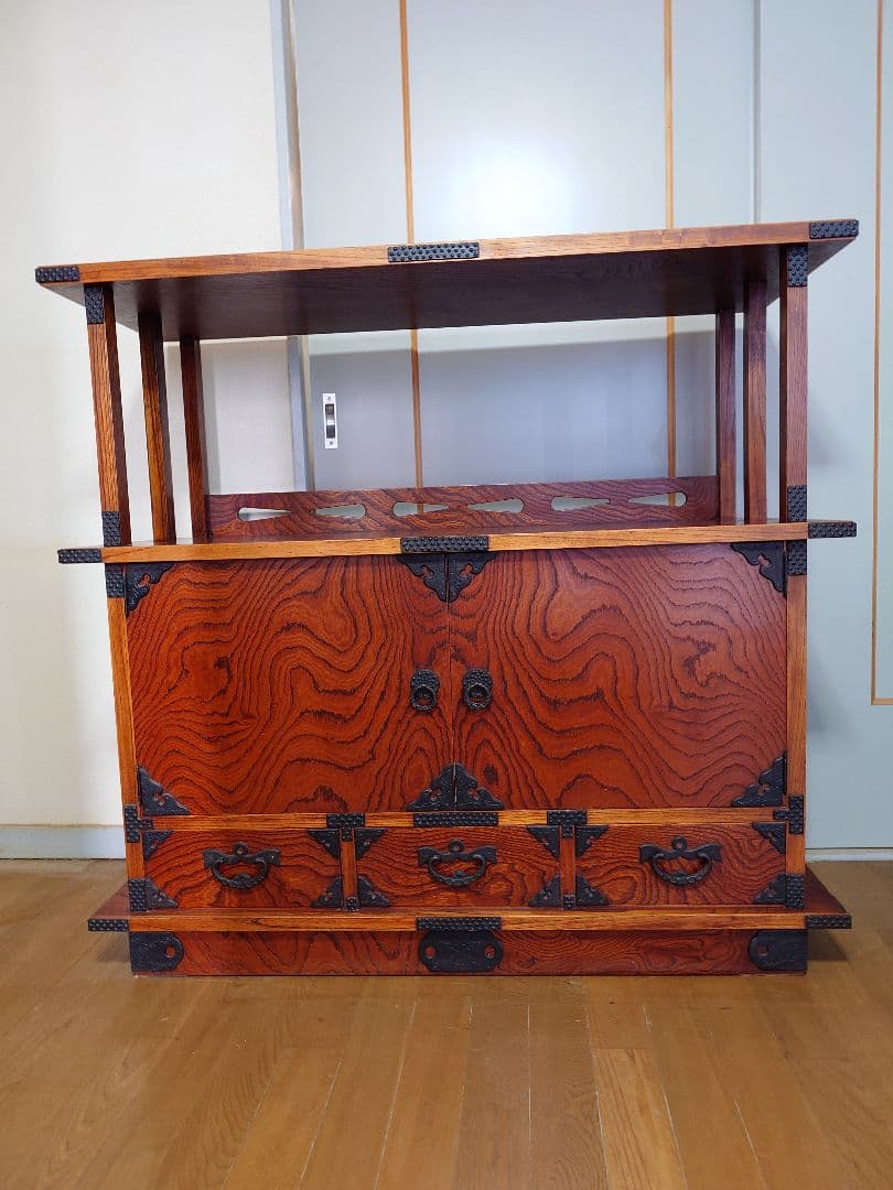 飾り棚　岩谷堂箪笥？