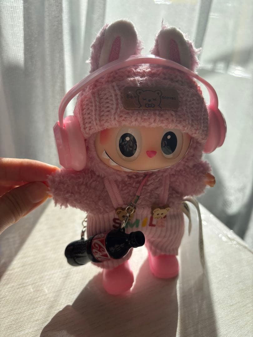 ラブブ　ぬいぐるみ