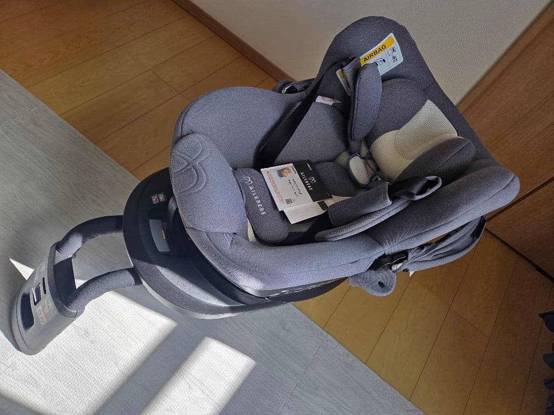 tomotyエールベベISOFIX チャイルドシートクルット5iプレミアム