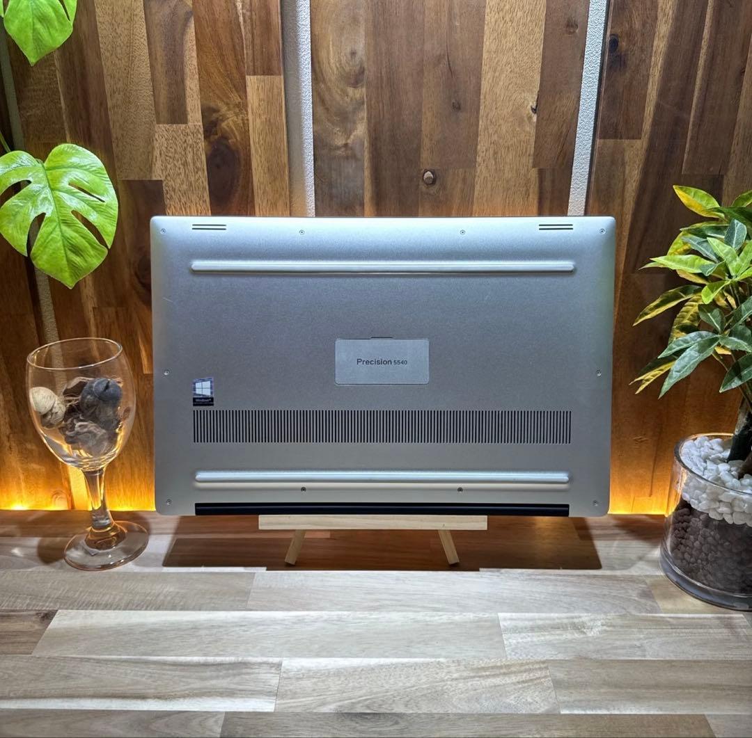 DELL Precision 15.6インチ ノートPC