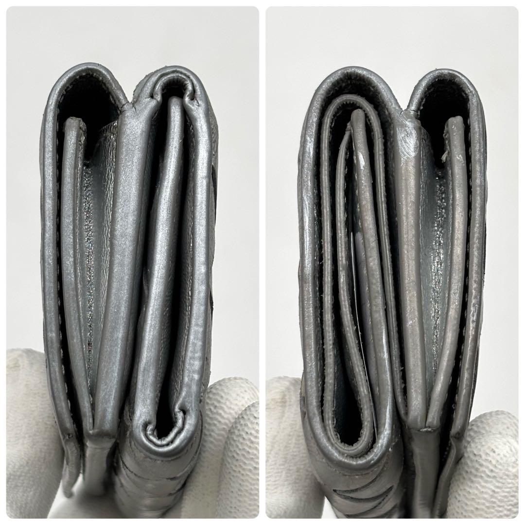 ボッテガヴェネタ 　三つ折り財布 コンパクト財布　マキシイントレチャート