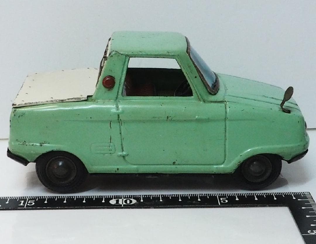 萬代屋【愛知機械工業コニー グッピー黄緑 フリクション】当時物ブリキ自動車 箱無