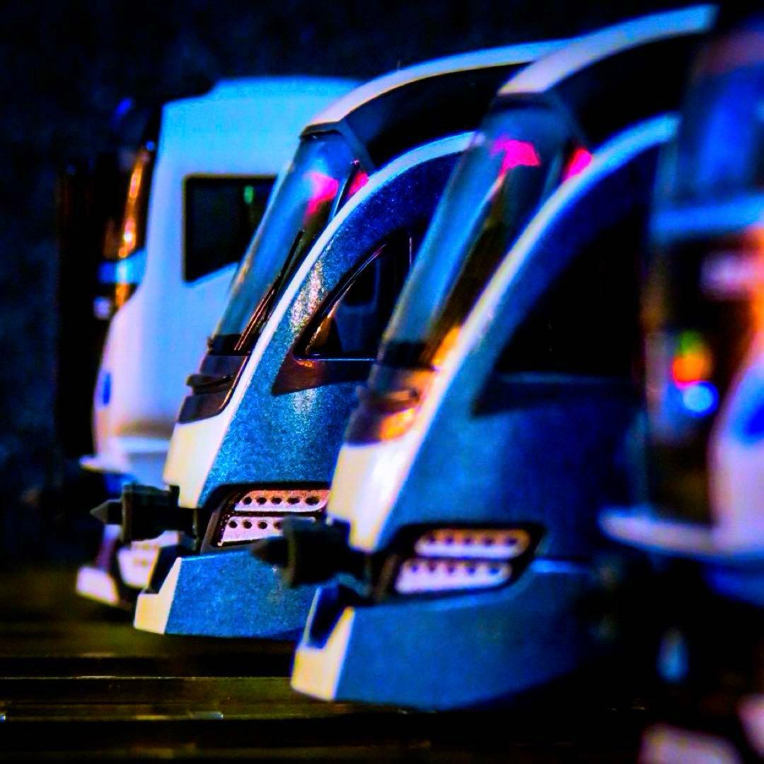 KATO E257系2000番台 特急「踊り子」9両セット【新品,未使用品】