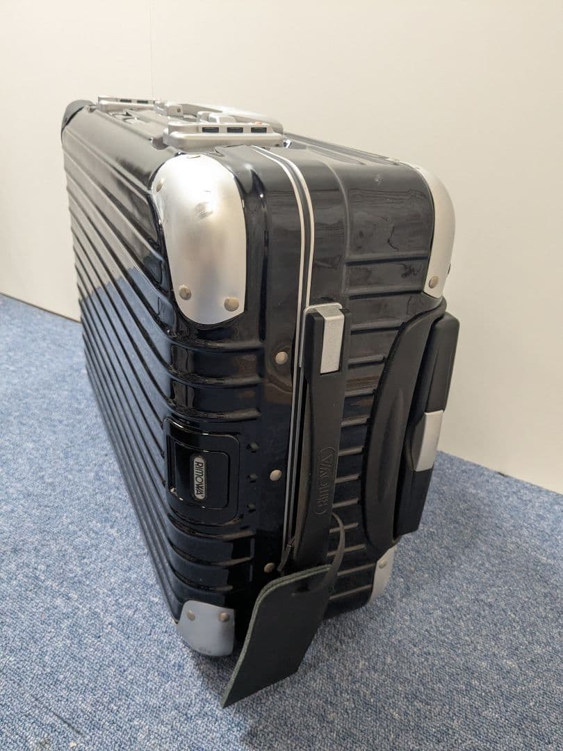 リモワ リンボ 32L 2輪 マットブラック 機内持込 TSA