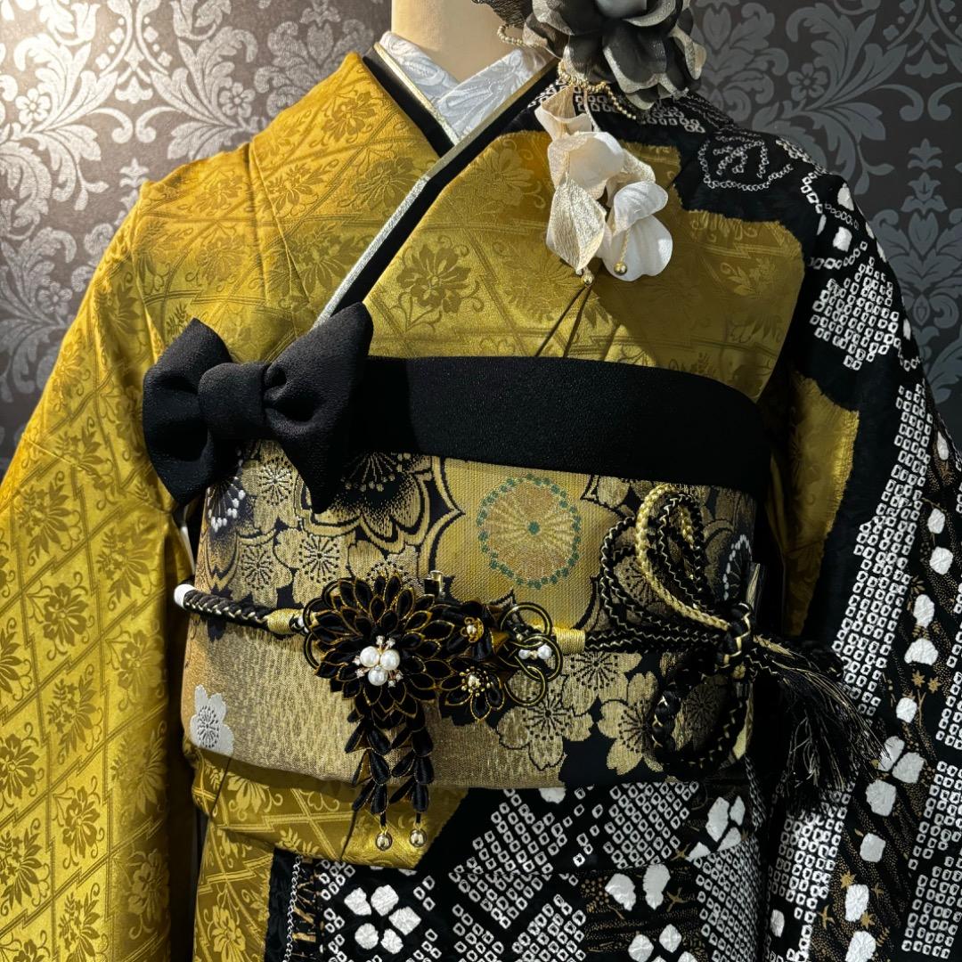 美品　地紋　熨斗　手絞り　金彩　逸品　振袖　フルセット 振り袖