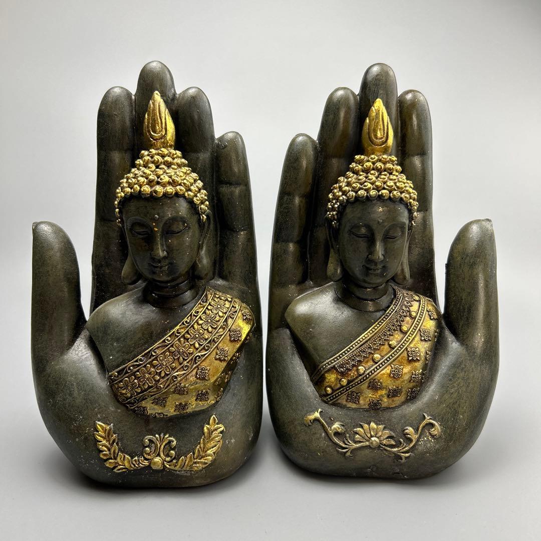掌仏像の置物　タイ