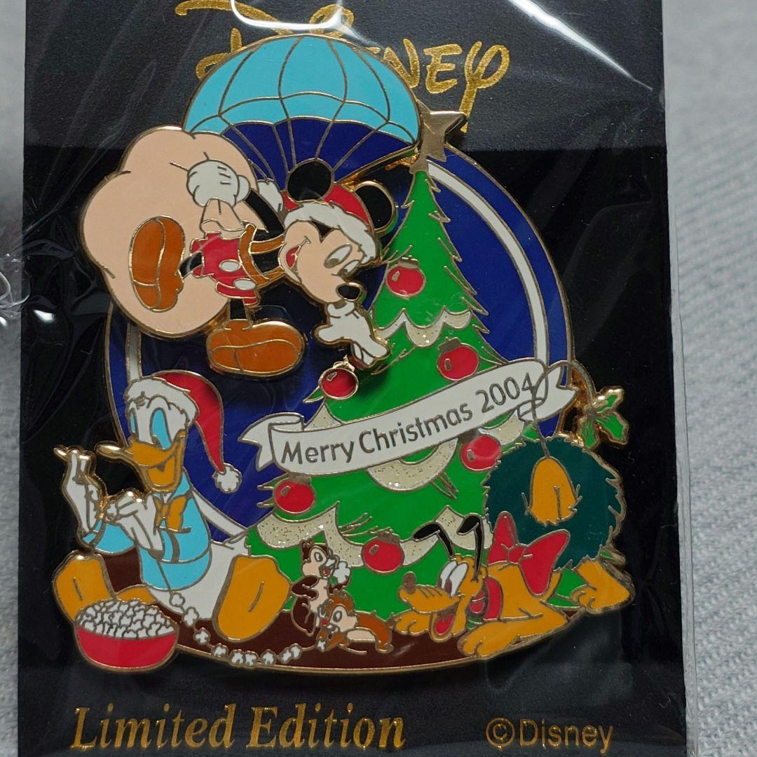 Disney 2004クリスマス限定ピンバッジ 3点セット