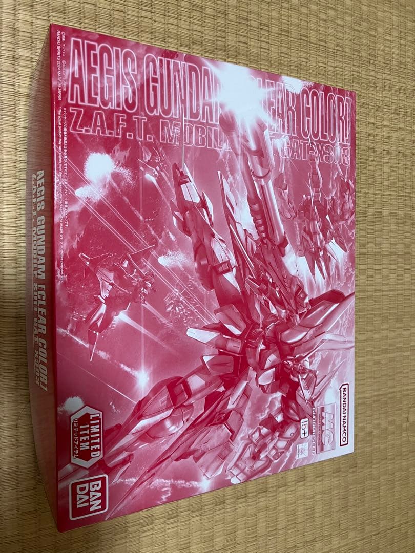 MG イージスガンダム 1/100 クリアカラー