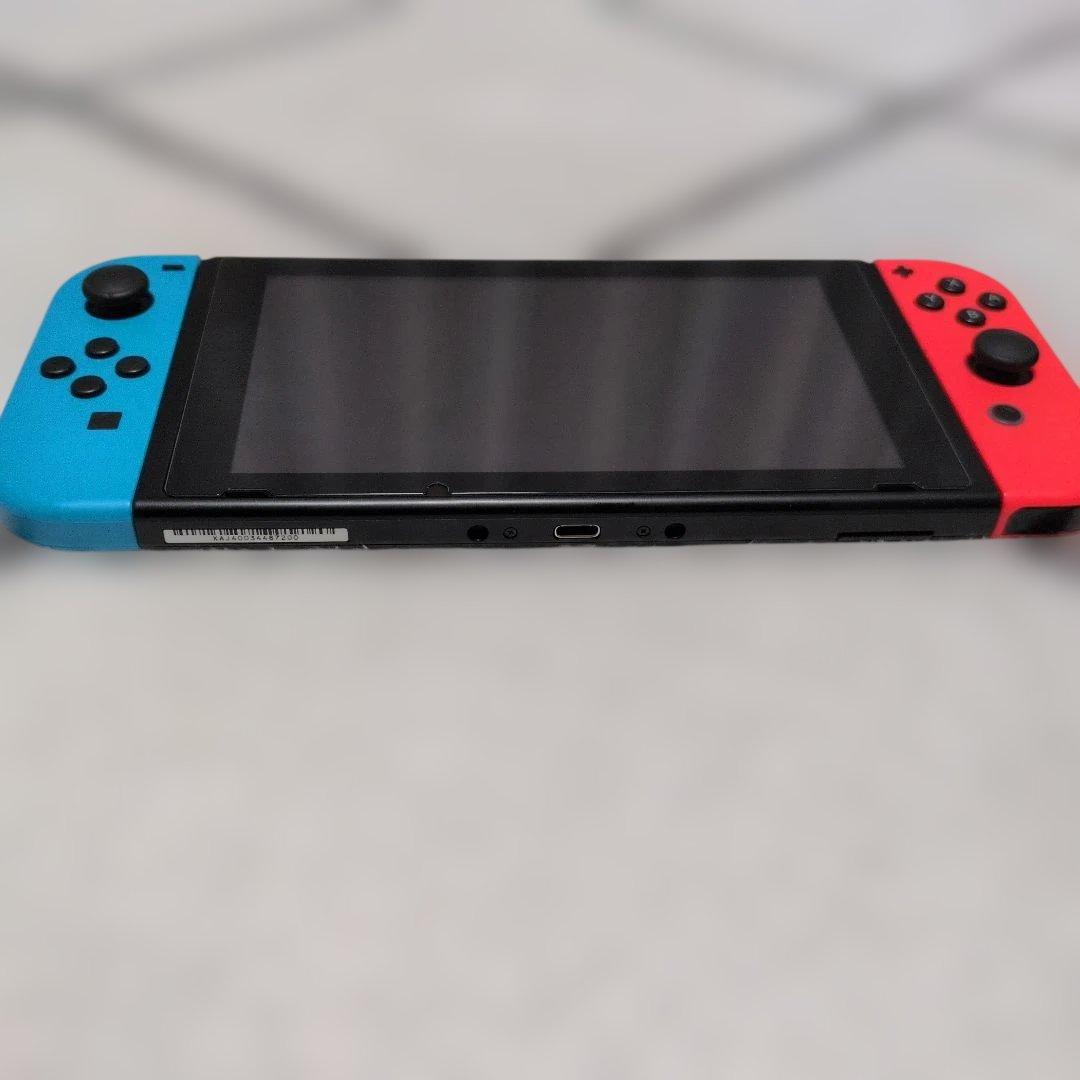 ま*り様 【美品】 Switch本体　プロコン　ケース　SDカード付き