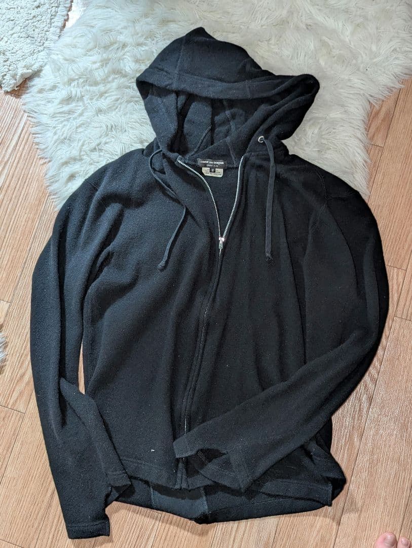 コムデギャルソン 変形パーカー 黒 フルジップ フード付きパーカー