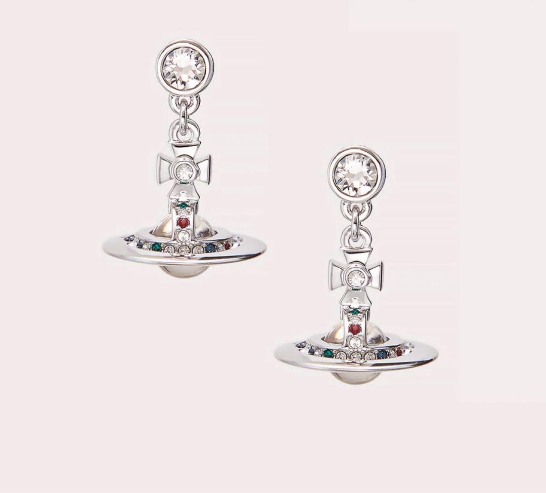 【半額以下！早い者勝ち！】Vivienne Westwoodピアス 両耳