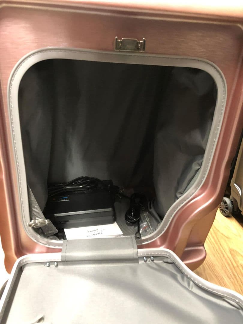 電動スーツケース　HANZON 乗れるTSAロック付きキャリーケース