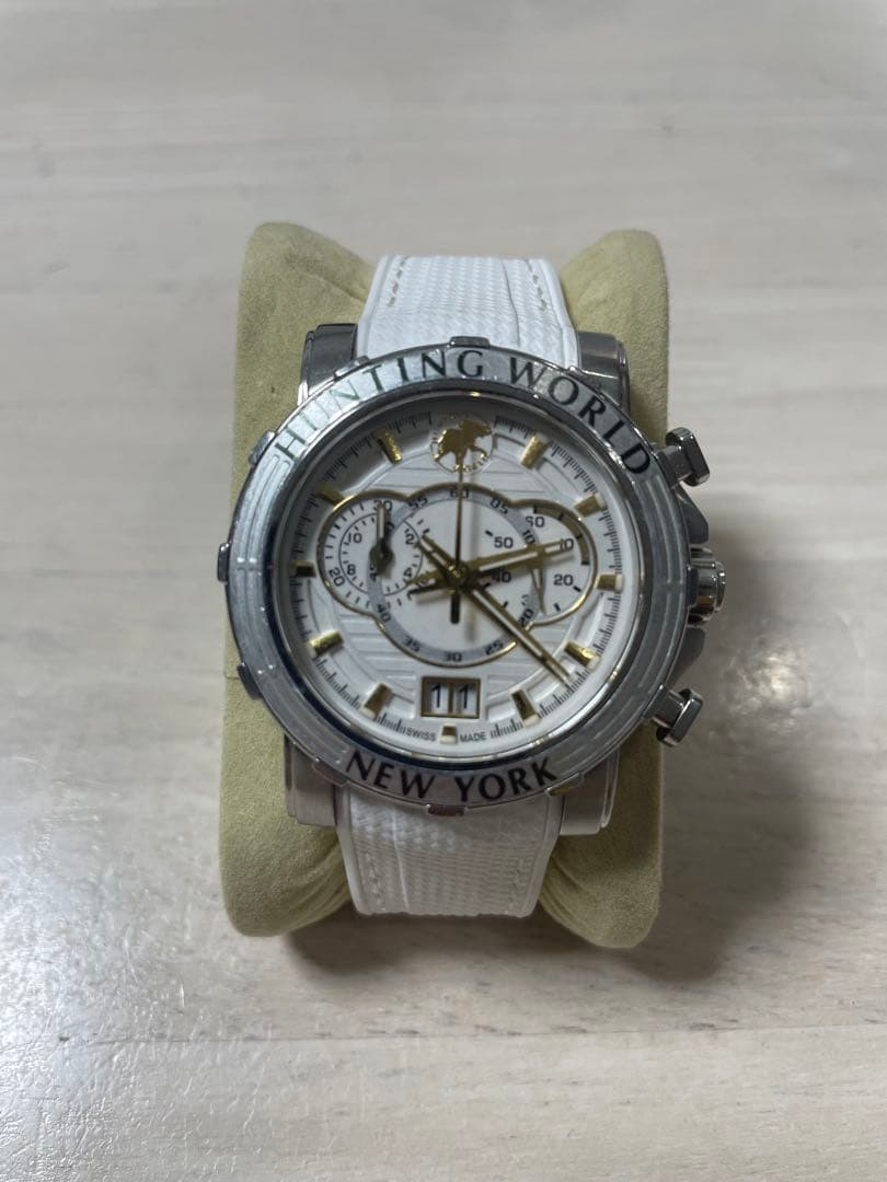 HUNTING WORLD クロノグラフ 時計 ホワイト