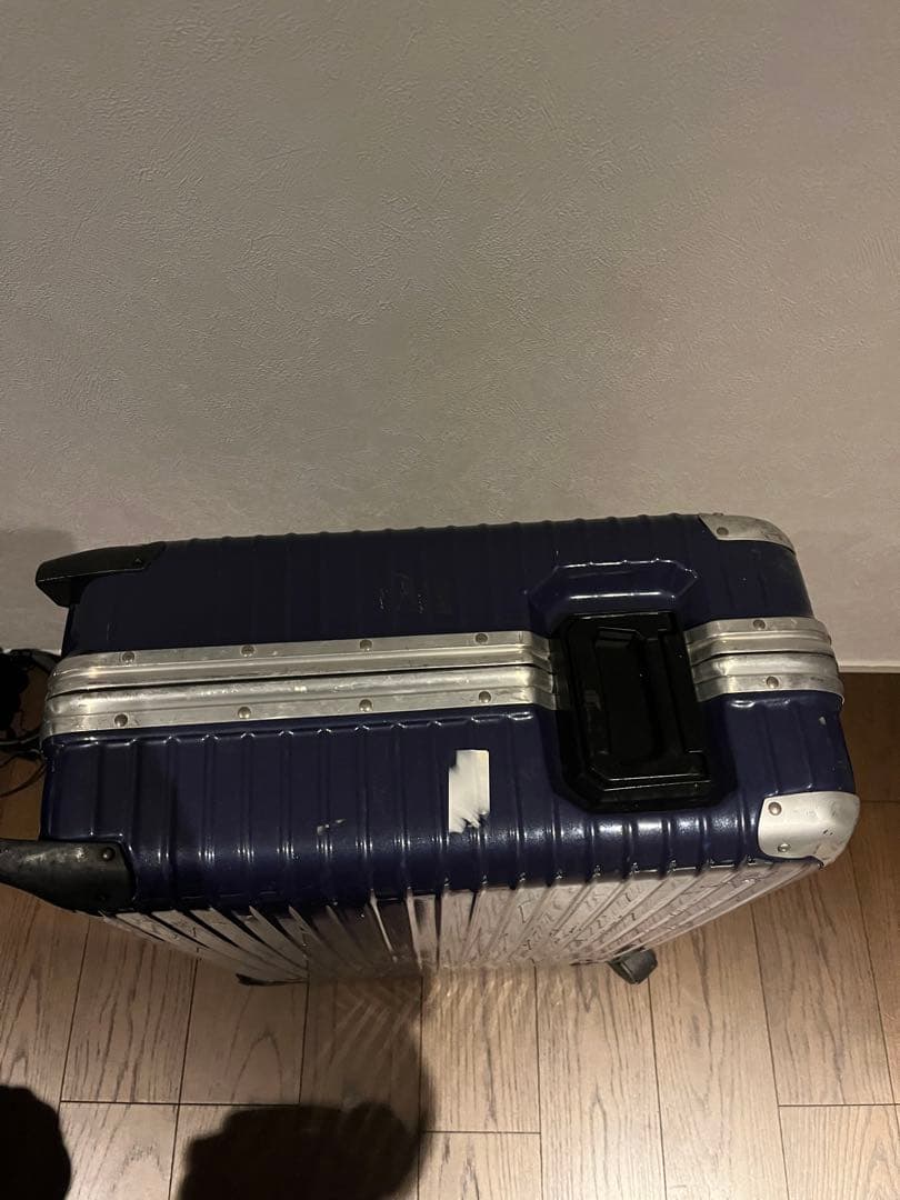 リモワ　ルフトハンザ　アキャリーケース　プルタブ