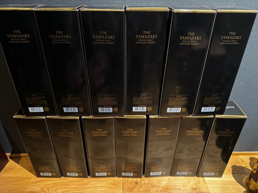 専用響30年　山崎 18年 空瓶箱付きフォログラムあり　13本、1本