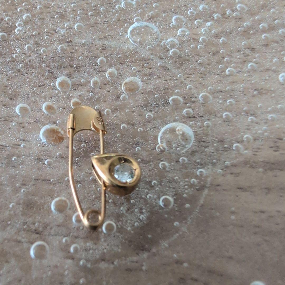 ♪金とダイアモンド〜ピン型ブローチ