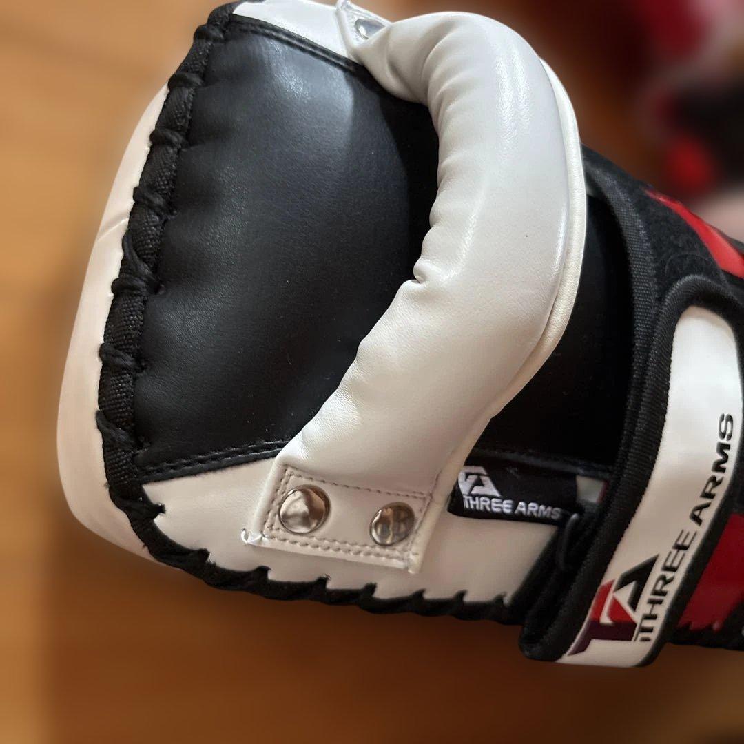 【美品】キックボクシング　Three arms キックミット