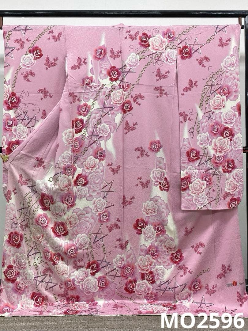 ファッション誌振袖 vivi 豪華 銀通し 刺繍 紋意匠 薔薇 身丈176cm