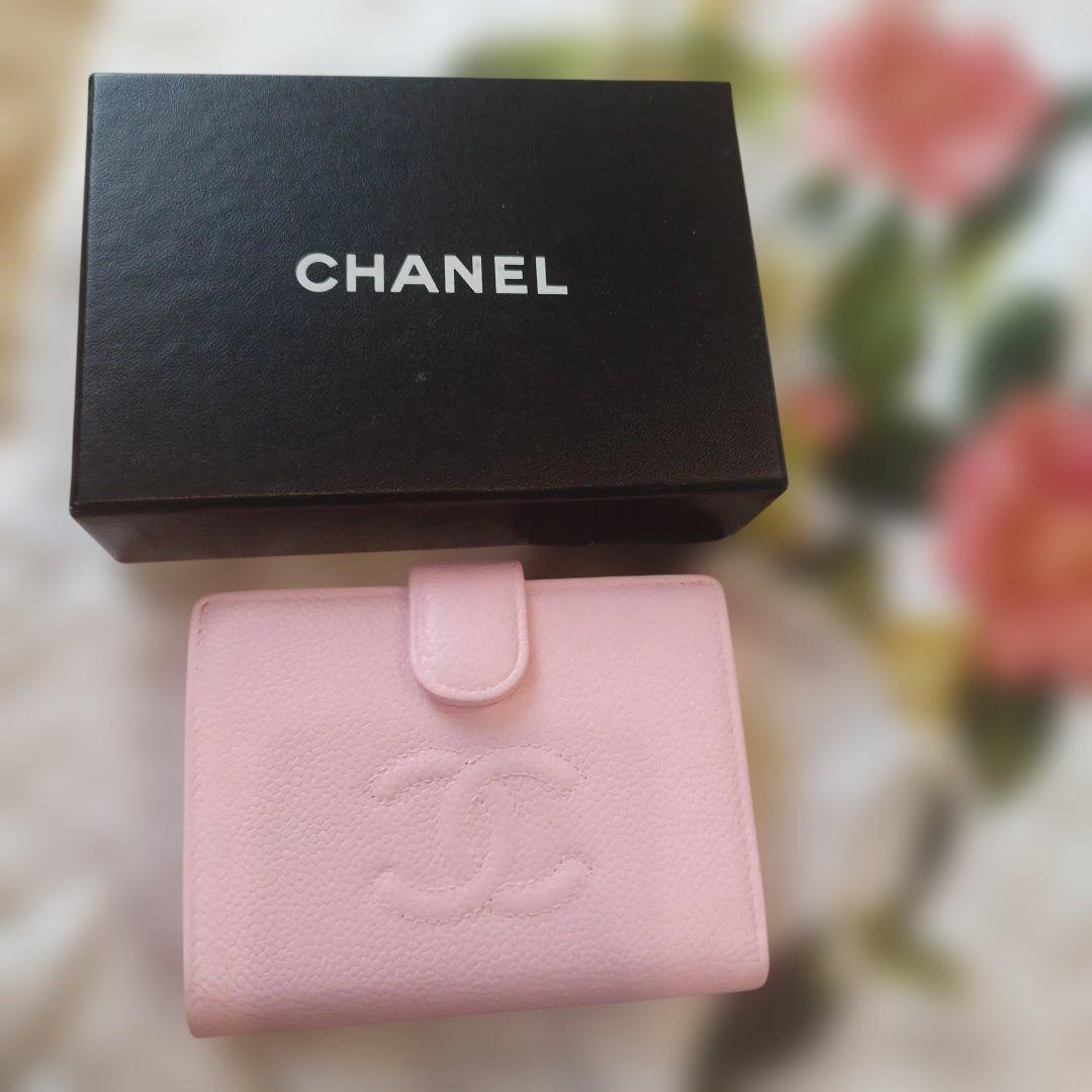 ②シャネルキャビアスキン　がま口コンパクト財布