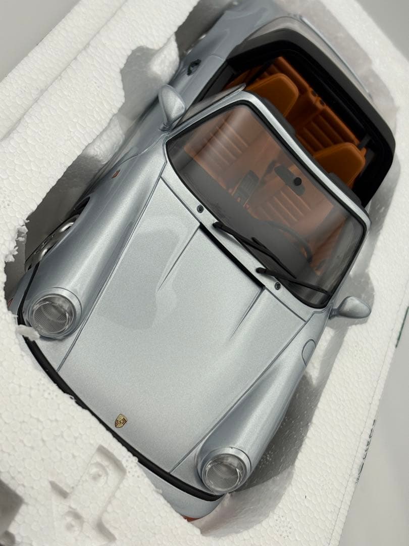 美品！ポルシェ911タルガ 1993 1:18モデル