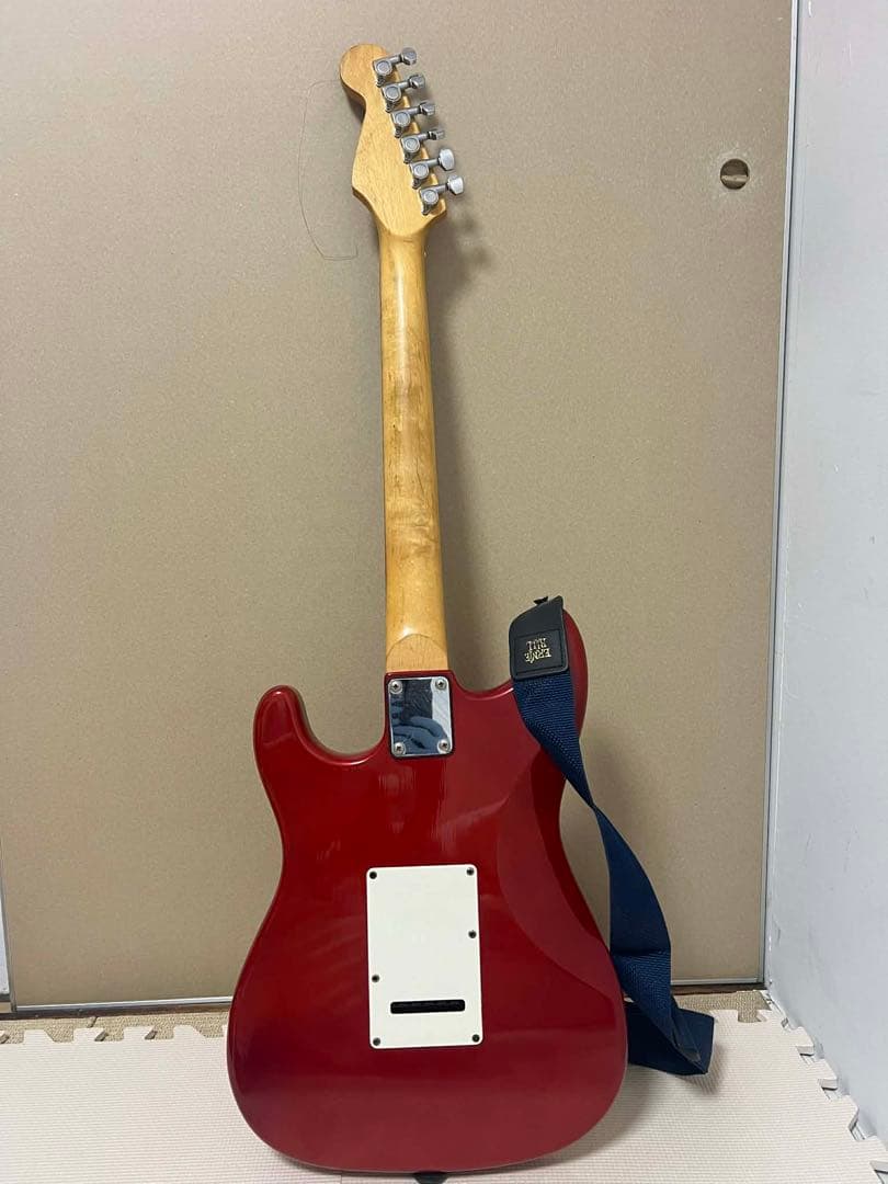 Legend ストラトキャスター レッド