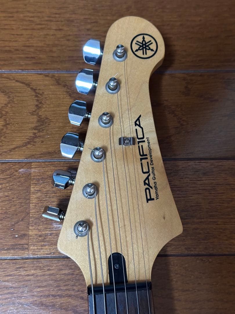 ギター pacifica 012