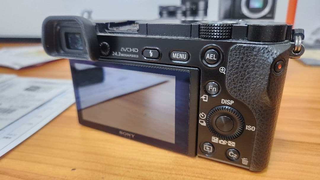 【動作良好】SONY ミラーレス一眼 α6000 パワーズームレンズキット 黒