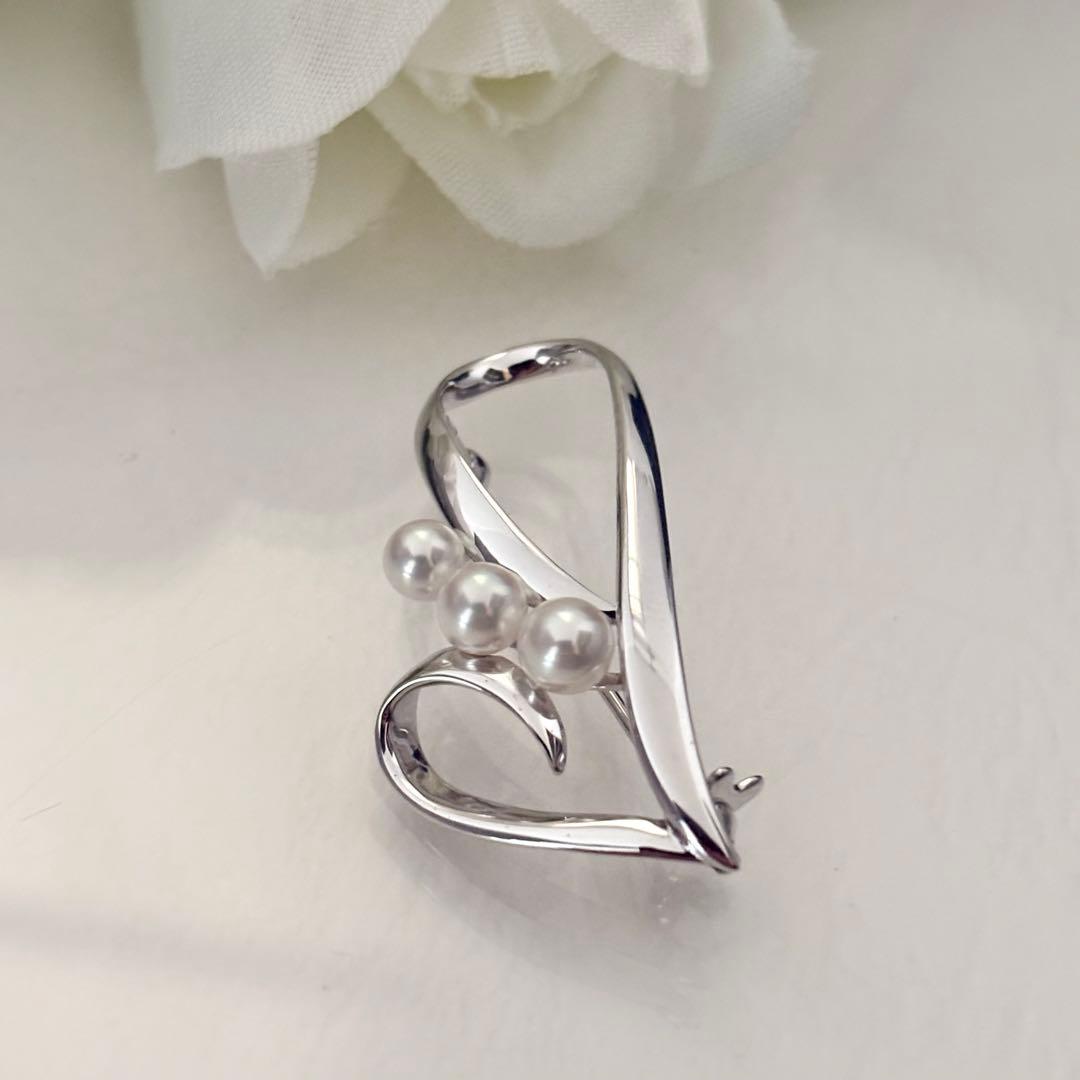395【ミキモト】シルバー　パール　ブローチ　ハート　箱付き