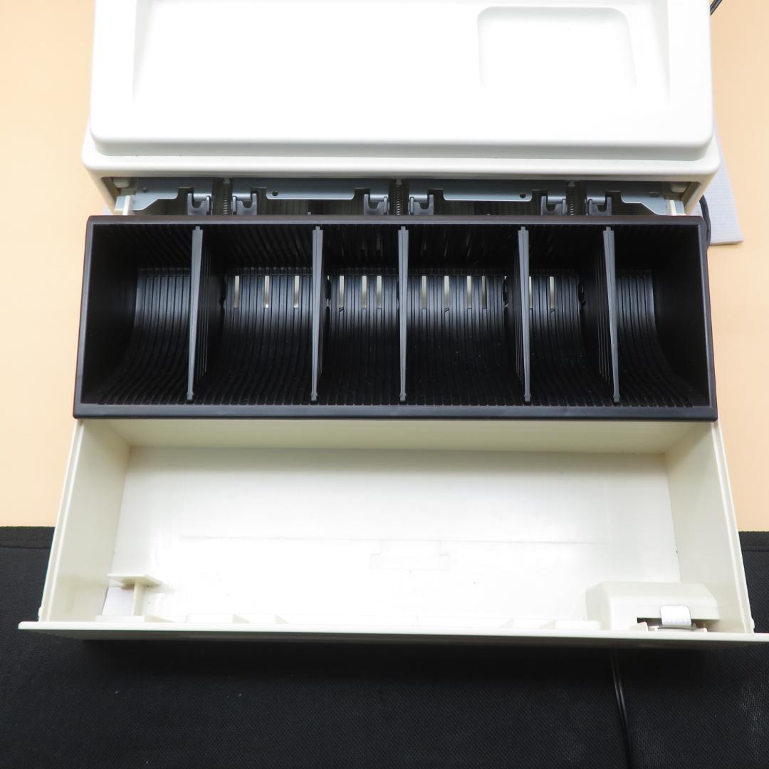 SHARP XE-A147 レジスター ホワイト　ロール紙4個付き