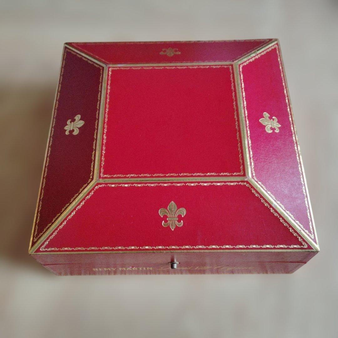 J*C様 レミーマルタンルイ13世　バカラクリスタル製