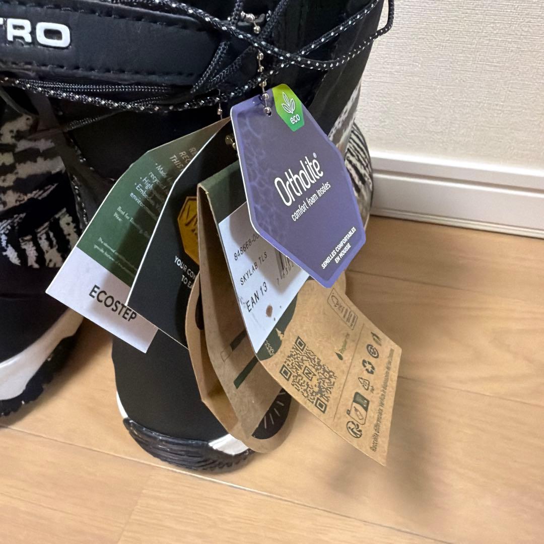 VOLCOM × NITRO スノーブーツ