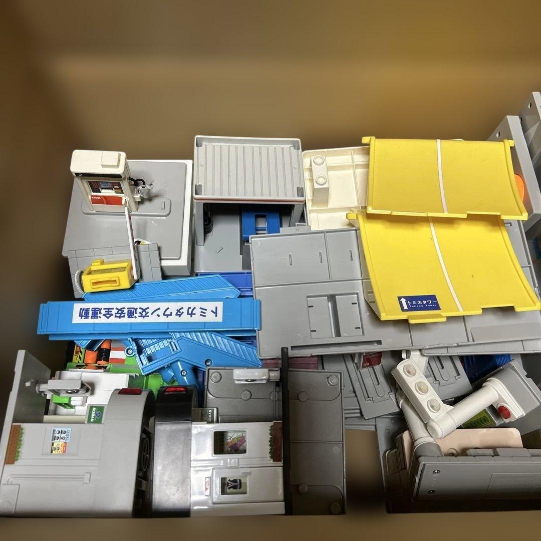 トミカタウンプレイセット 付属品多数