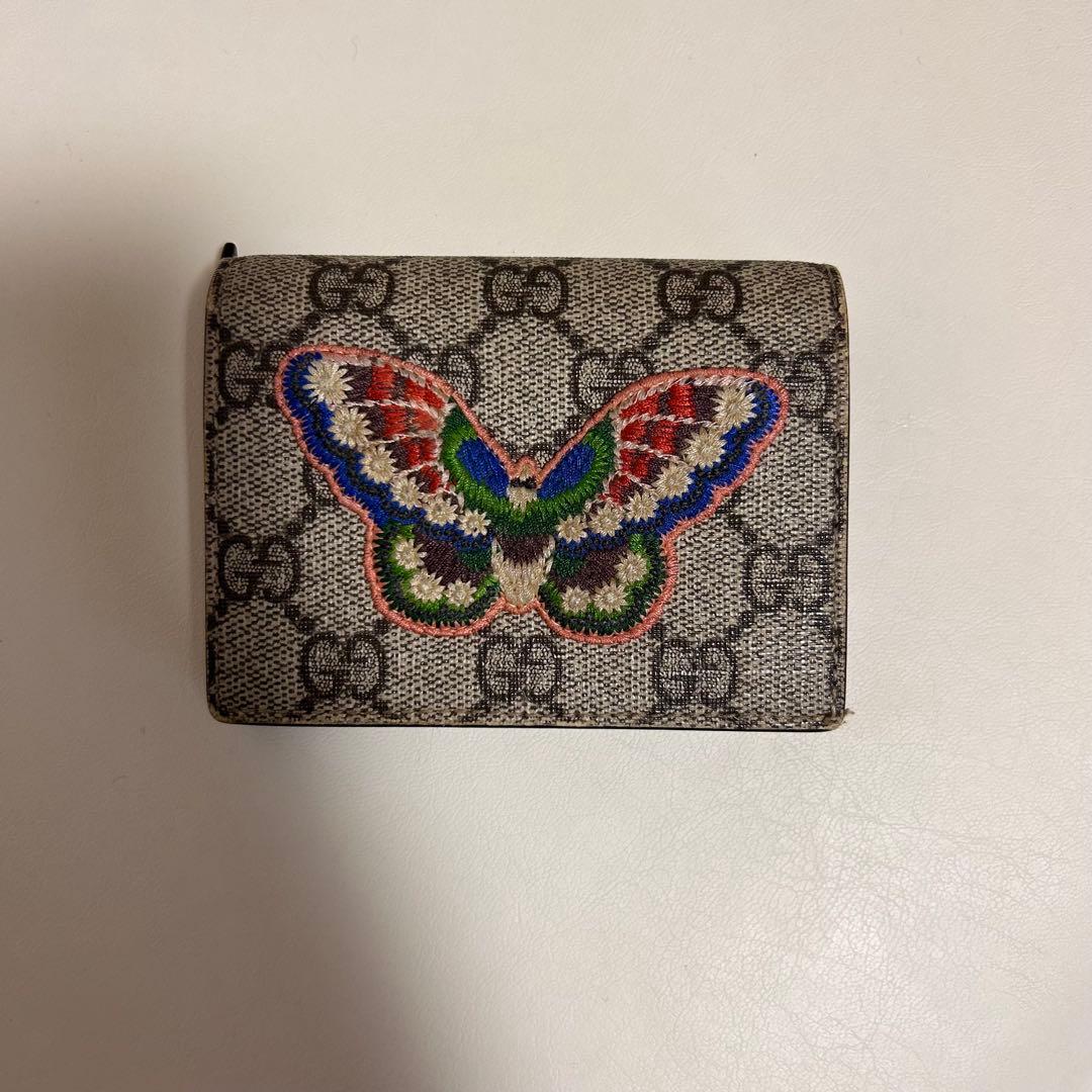 GUCCI 蝶刺繍 二つ折り財布　日本限定　レア　ウォレット　バタフライ