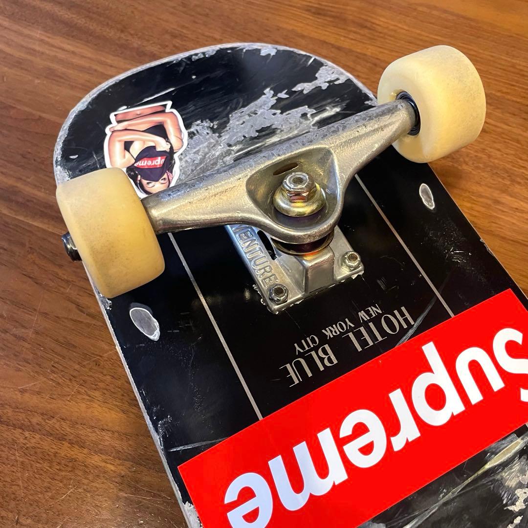 ホテルブルー　スケボー　コンプリート　スケートボード　8インチ ベンチャー