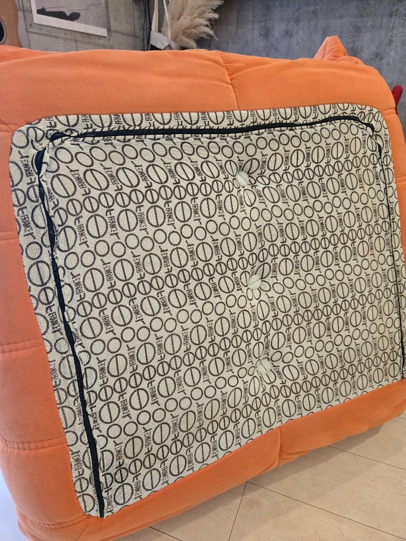 ligneroset togo リーンロゼ トーゴ オットマン