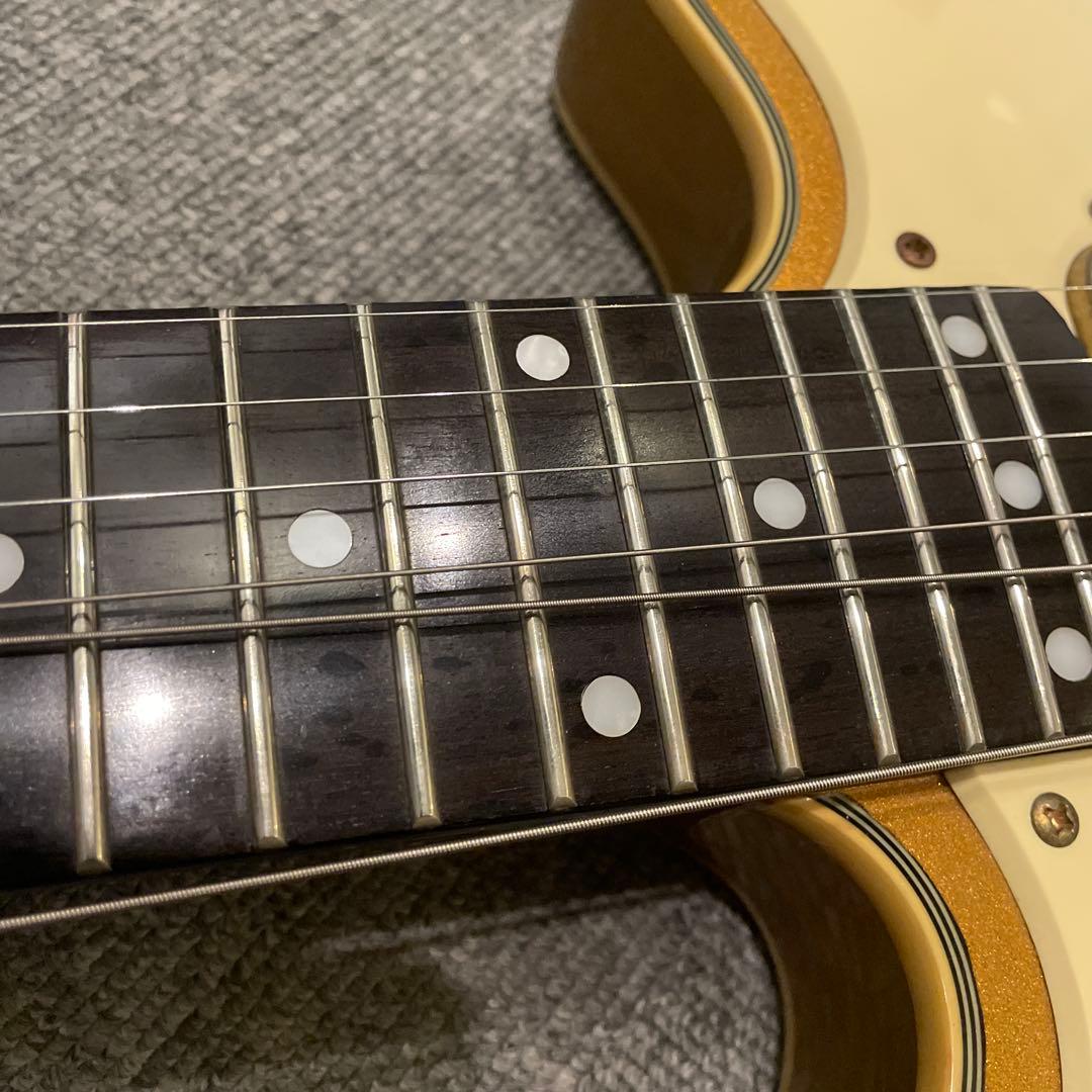 ブライアン・メイ・ギターズ ジュビリー・ゴールド・フィニッシュ 送料込