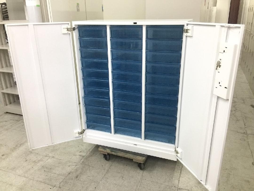 コクヨ A トレーキャビネット エディア EDIA 扉付 鍵付 深型3列11段