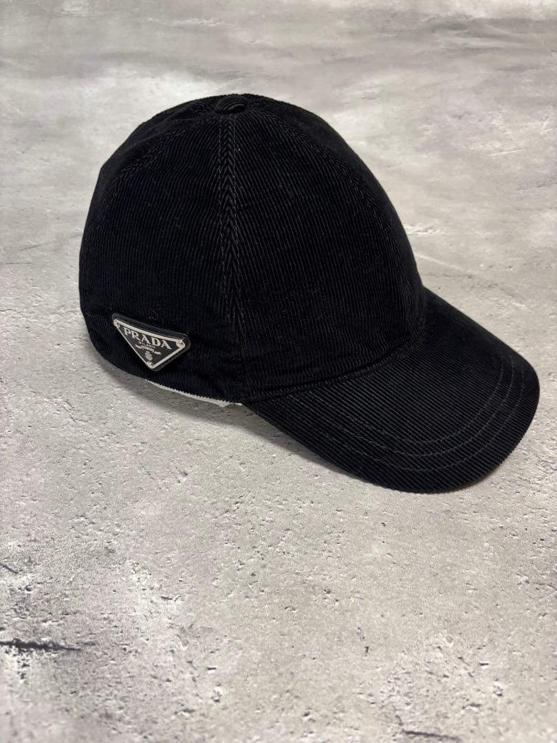 プラダ PRADA　トライアングル ロゴ プレート　コーデュロイ　キャップ