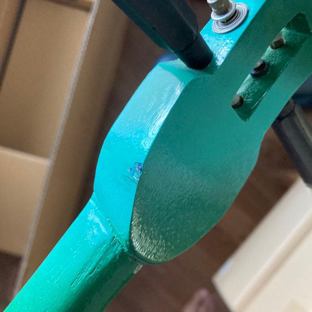 パステルカラー（緑）の三線（戻らないカラクイ付き）