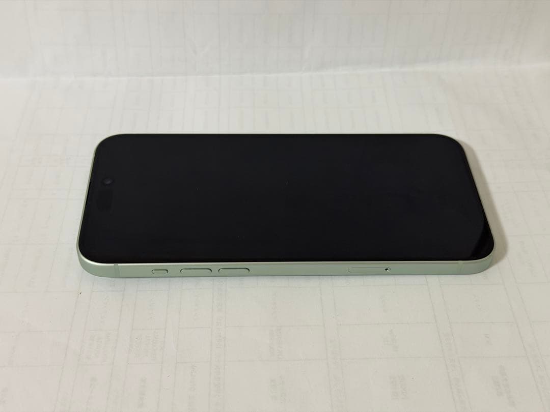 iPhone 15 plus 中古　美品