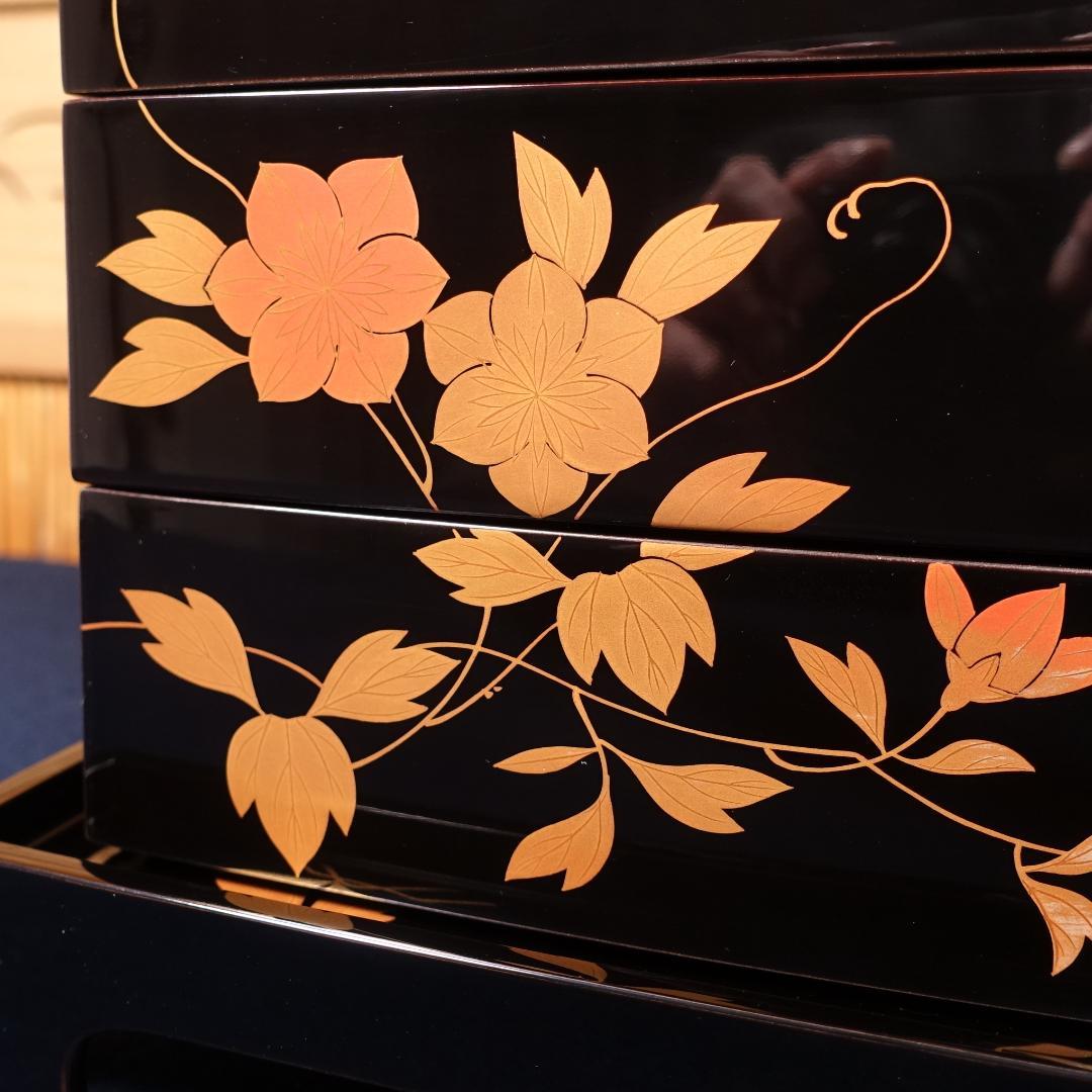 極上 輪島塗 黒塗 鉄仙蒔絵 三段重箱 共箱