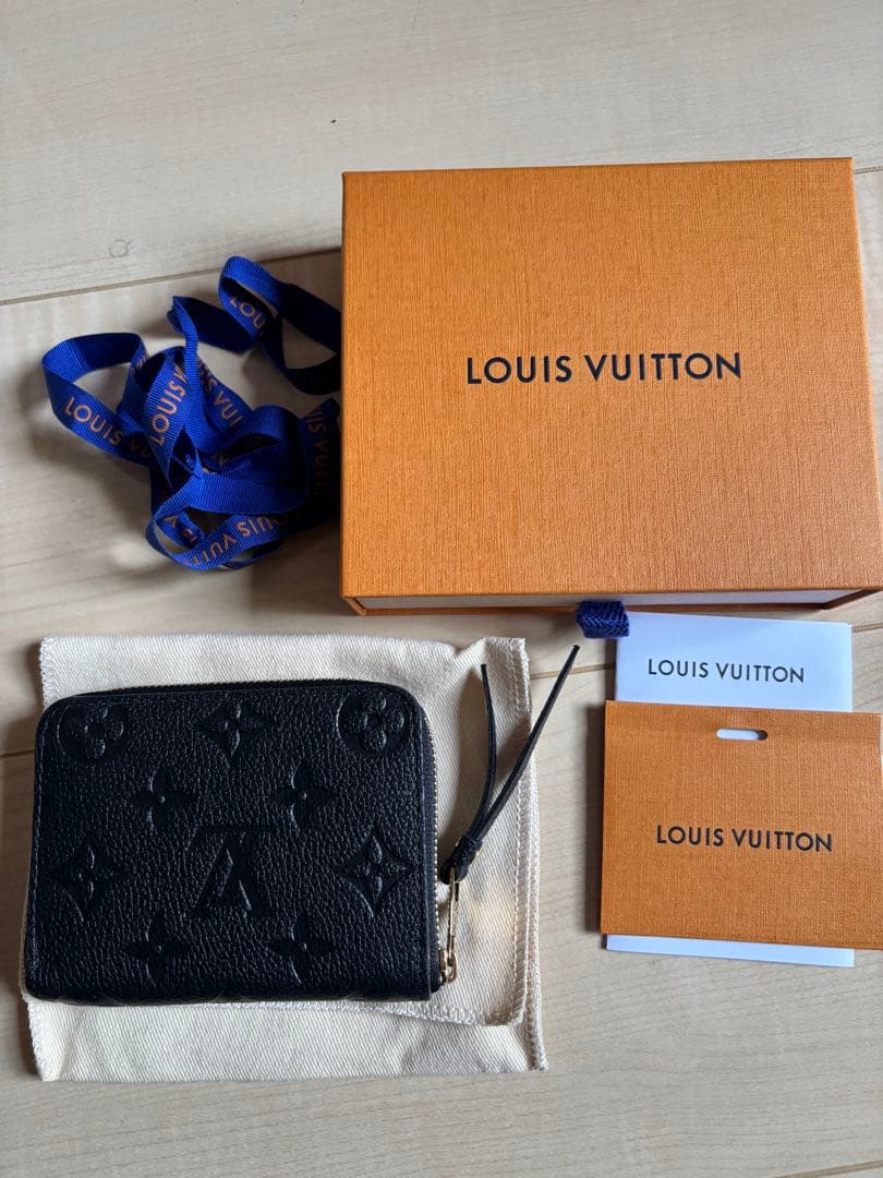 Louis Vuitton ルイヴィトン ジッピーパースアンプラント黒