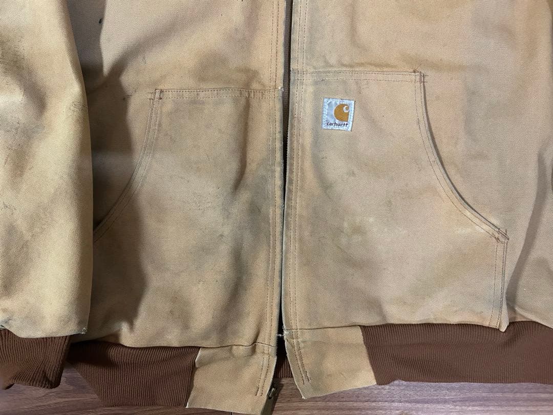 Carhartt アクティブジャケット・良い感じのフェード感
