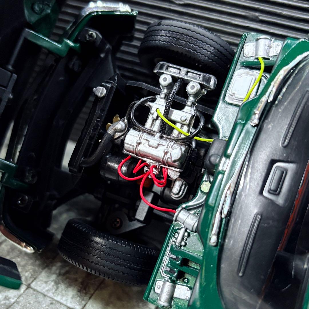 ワンオフカスタム 1/18 SunStar トライアンフ スピットファイアMKⅣ