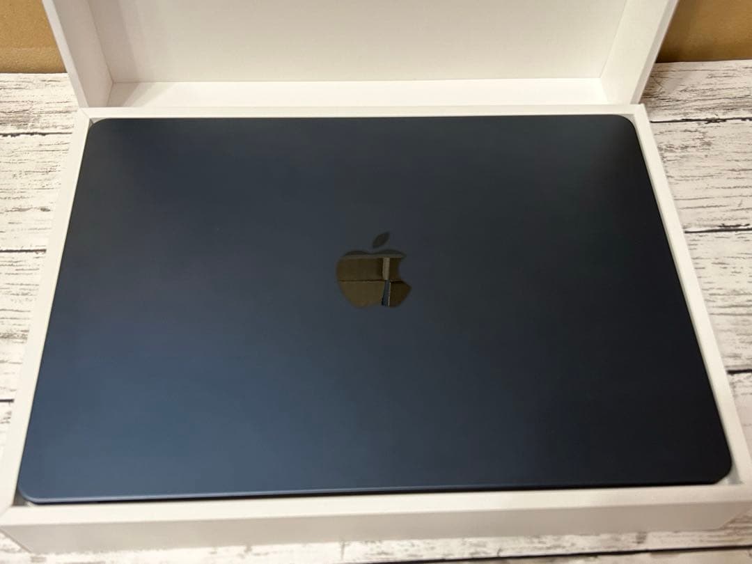 M2 MacBook Air 8GB 256GB 美品