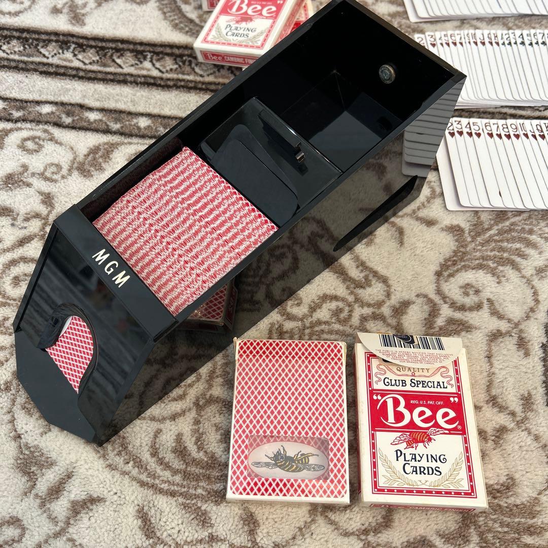 Bee Playing Cards & MGM トランプシューター