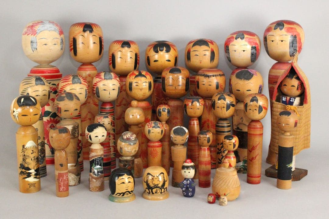 4750 こけし34点 〈小笠原義雄　里見正雄　小沢孝雄　吉田勝範 他〉送料無料