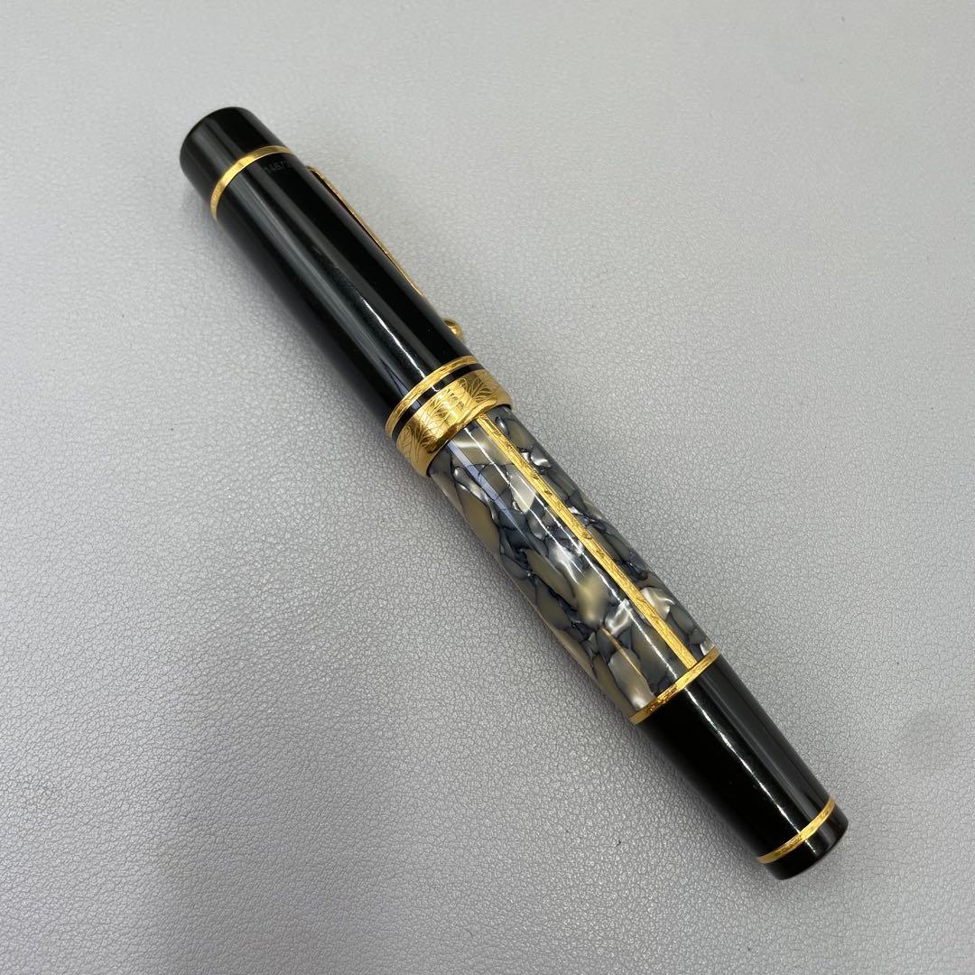 モンブラン　万年筆　作家シリーズ　アレキサンドル・デュマ　サインミス