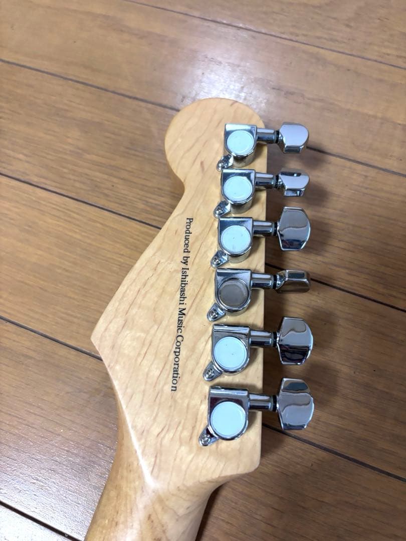 Mavis エレキギター　赤　中古品